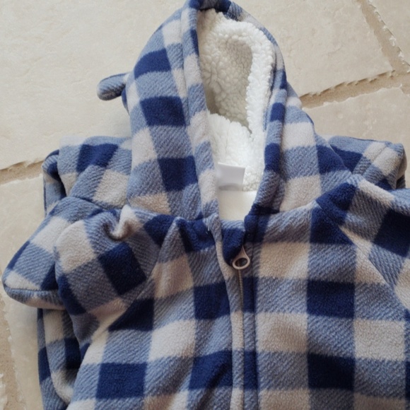 Snowsuit - Picture 1 of 5